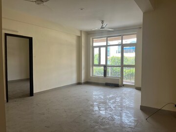Room in 4 BHK Apartment at Kundli – for Rent
