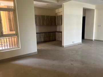 Room in 4 BHK Apartment at Kundli – for Rent