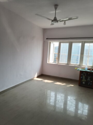 Room in 2 BHK Apartment at Royal Palms Ruby Isle Apartment, Goregaon East – for Rent
