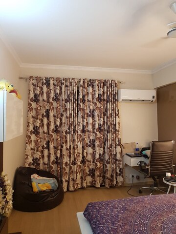 Living Room in 3 BHK Apartment at DLF The Skycourt, Sector 86 – for Sale