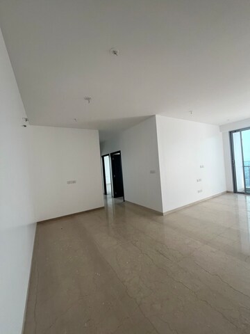 Room in 6 BHK Apartment at Oberoi Sky City, Borivali East – for Sale