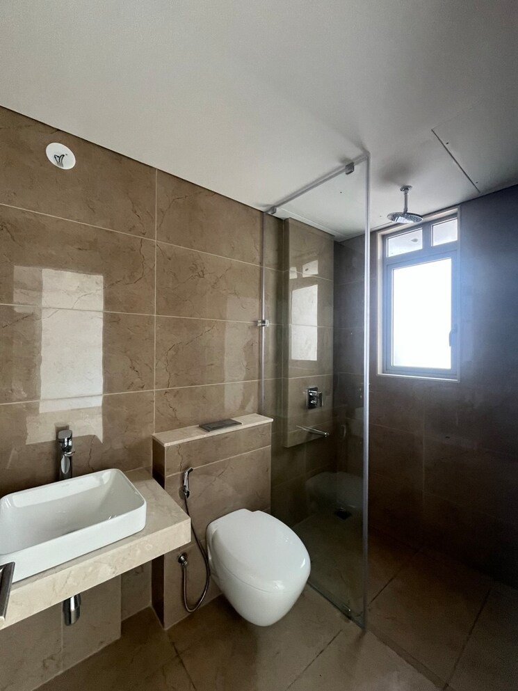 Bathroom, oberoi-sky-city 6 Bedroom 2264 Sq.Ft. Apartment In Borivali East Mumbai 8176184