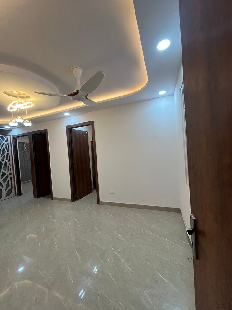 Living Room, sector 73 2 Bedroom 1050 Sq.Ft. Builder Floor In Sector 73 Noida 8176257