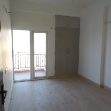 3 BHK Apartment For Rent in Panchsheel Pratistha, Sector 75