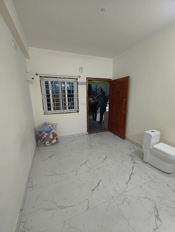 Room in 3 BHK Apartment at Sector 22 Dwarka – for Rent