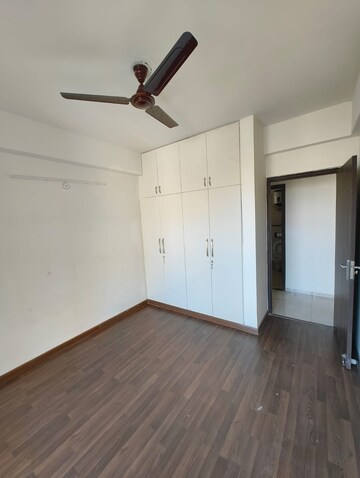 Room in 2 BHK Builder Floor at BPTP Discovery Park, Sector 80 – for Rent