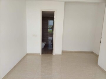 Master Bedroom in 3 BHK Apartment at Hiranandani Eagleridge Wing A, Ghodbunder Road – for Rent
