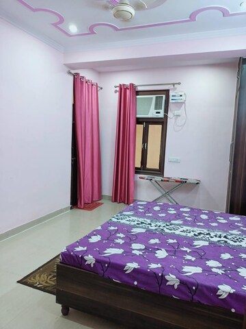 Bedroom in 2 BHK Builder Floor at Sushant Lok 1, Sector 43 – for Rent