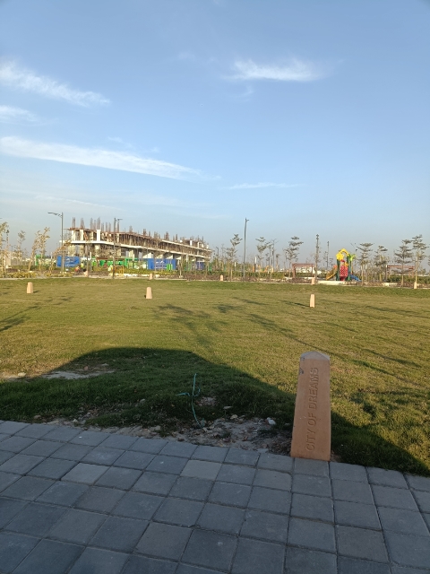 Plot For Sale in M3m Sector 36 