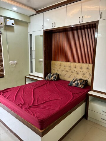 Room in 2 BHK Apartment at Adore Happy Homes, Sector 86 – for Rent
