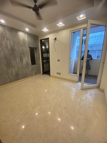 Room in 3 BHK Builder Floor at Ashok Vihar – for Sale