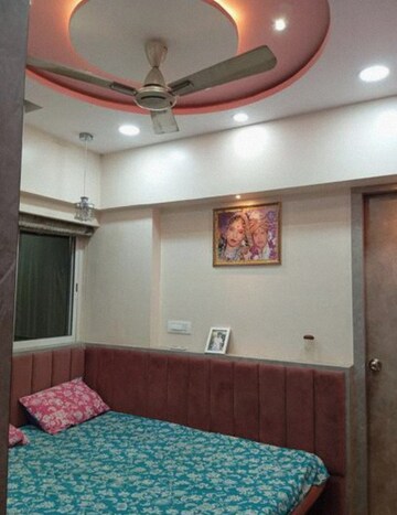 Furnished Amenities in 2 BHK Apartment at Lodha Amara, Kolshet Road – for Rent