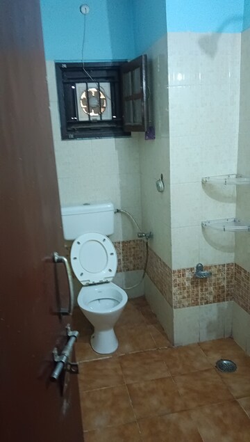 Bathroom in 3 BHK Apartment at Greenwood Apartment, Gomti Nagar – for Rent