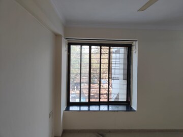 Room in 2 BHK Apartment at Blue Bell Chembur, Chembur – for Rent