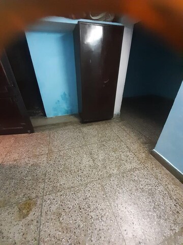 Room in 3 BHK Builder Floor at RWA Apartments Sector 116, Sector 116 – for Rent