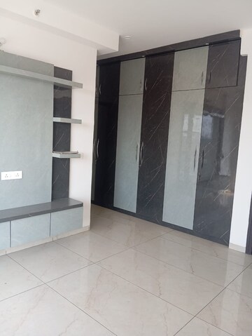 Room in 2 BHK Apartment at Rishita Manhattan, Gomti Nagar – for Rent