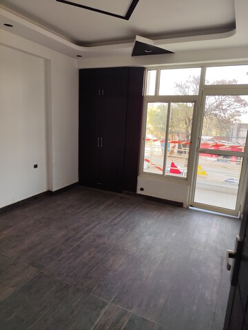 Room in 3.5 BHK Apartment at DevLandcon Hitaishi Heights, Raj Nagar Extension – for Sale