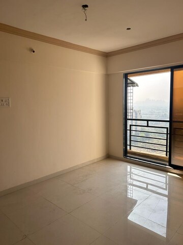 Room in 3 BHK Apartment at Paradise  Sai Wonder, Kharghar – for Rent