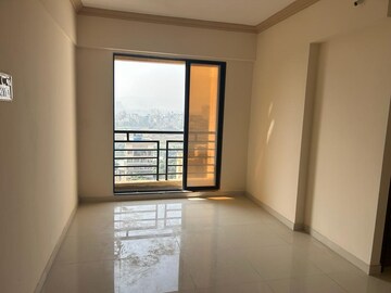 Room in 3 BHK Apartment at Paradise  Sai Wonder, Kharghar – for Rent