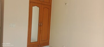 Room in 3 BHK Apartment at Ansal Sushant Estate, Sector 52 – for Rent