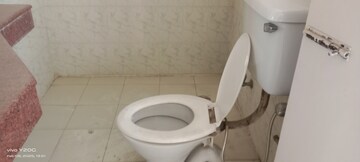 Bathroom in 3 BHK Apartment at Ansal Sushant Estate, Sector 52 – for Rent