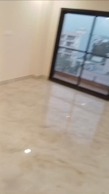 Room in 4 BHK Apartment at Bani Park – for Sale