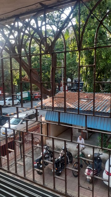 Balcony in 1 BHK Apartment at Vile Parle East – for Rent