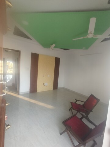 Living Room in 2 BHK Apartment at Indiranagar – for Rent