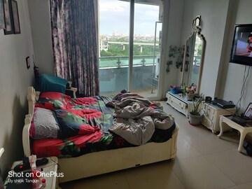 Bedroom in 3 BHK Apartment at Omaxe Twin Towers, Sector 50 – for Rent