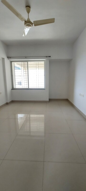 Room in 2 BHK Apartment at Majestique Landmark Miami, Dhayari – for Rent