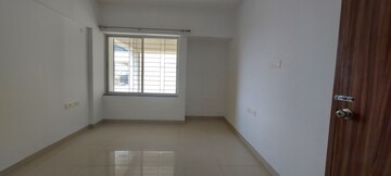 Room in 2 BHK Apartment at Majestique Landmark Miami, Dhayari – for Rent