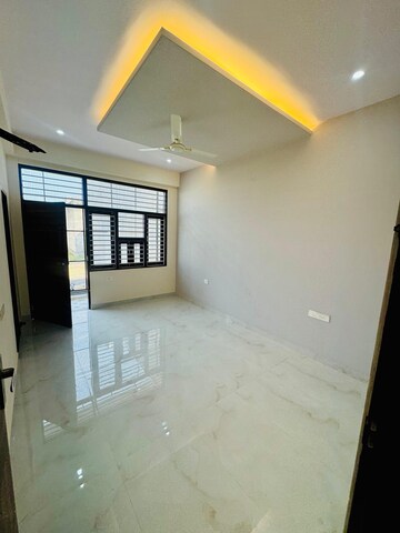 Room in 3 BHK Villa at Narayan Vihar – for Sale