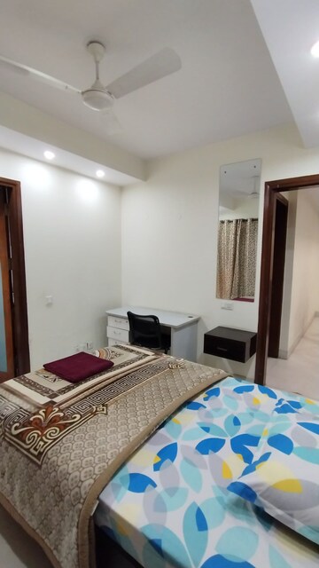 Room in 3 BHK Builder Floor at Greater Kailash ii – for Rent