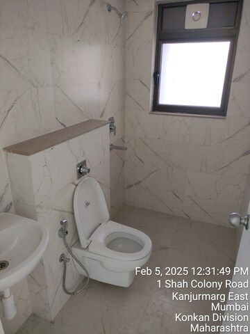 Bathroom in 1.5 BHK Builder Floor at Runwal Bliss, Kanjurmarg East – for Sale