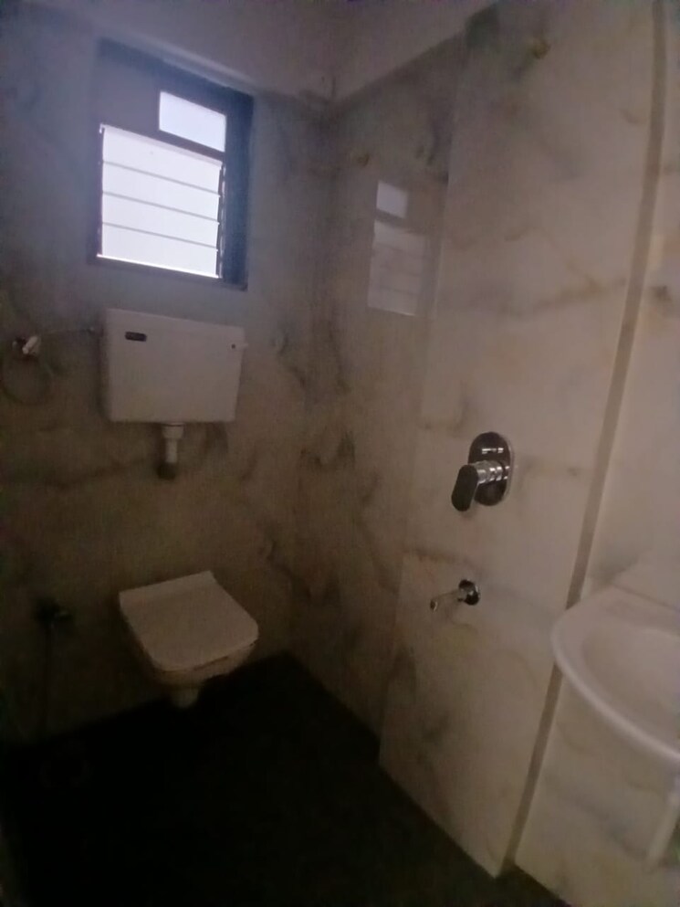 Bathroom, sector 16 vashi 1 Bedroom 367 Sq.Ft. Apartment In Sector 16 Vashi Navi Mumbai 8177096