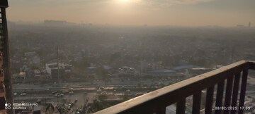 Master Bedroom in 2 BHK Apartment at Gaur City 2 - 14th Avenue, Sector 16c Greater Noida – for Rent