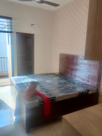 Bedroom in 3 BHK Apartment at Dhakoli Village – for Rent