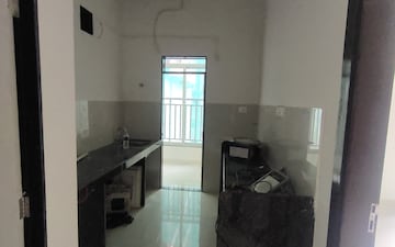 2 BHK Apartment For Rent in Vedant Commercial Complex, Vartak Nagar