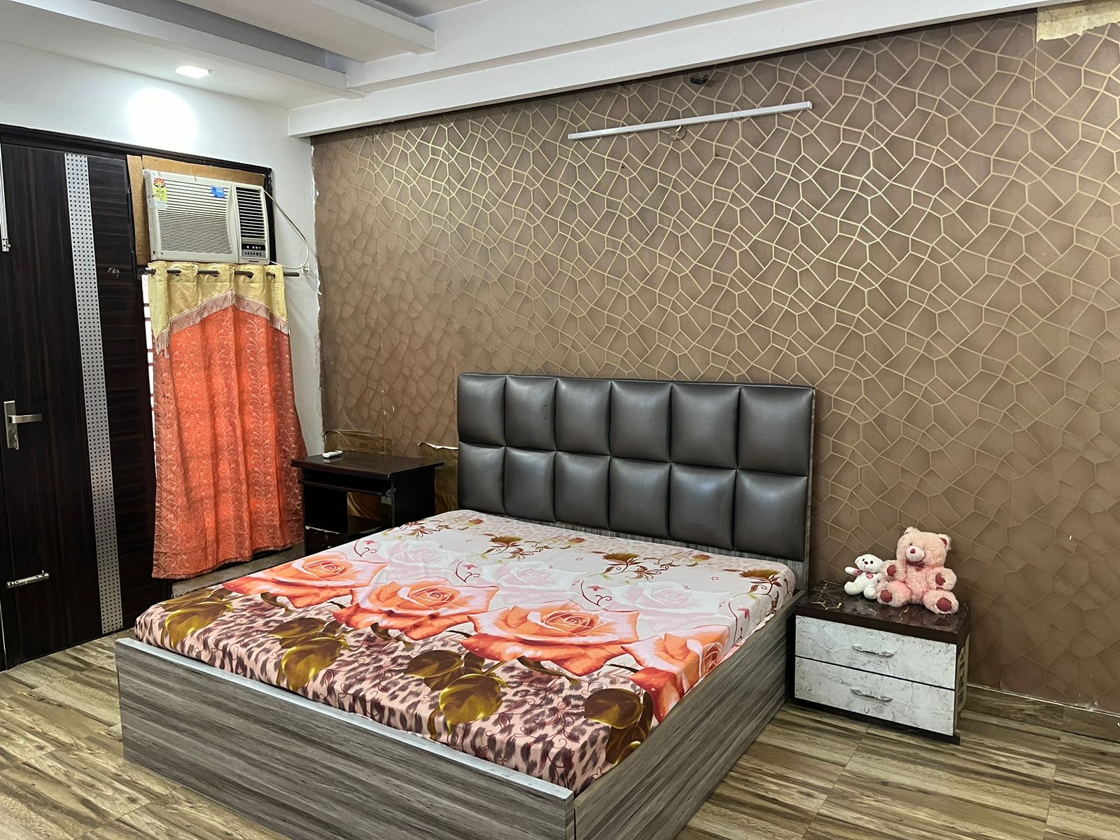 3 BHK + Servant Room Apartment For Sale in Bestech Park View Spa