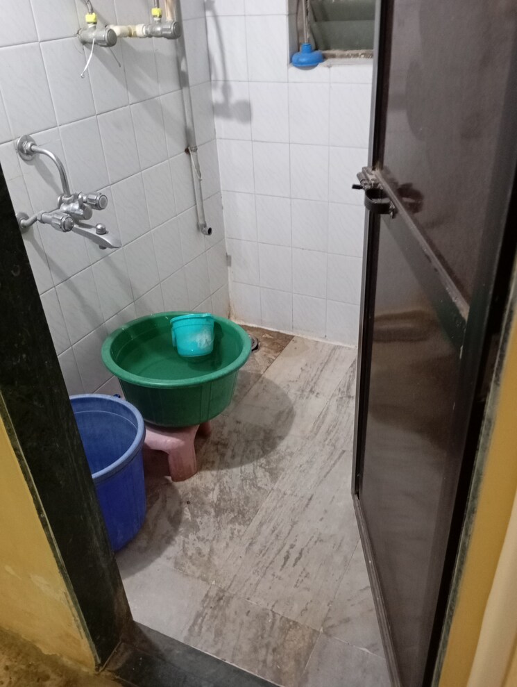 Bathroom, la-creme-chs 1 Bedroom 410 Sq.Ft. Apartment In Andheri East Mumbai 8177215