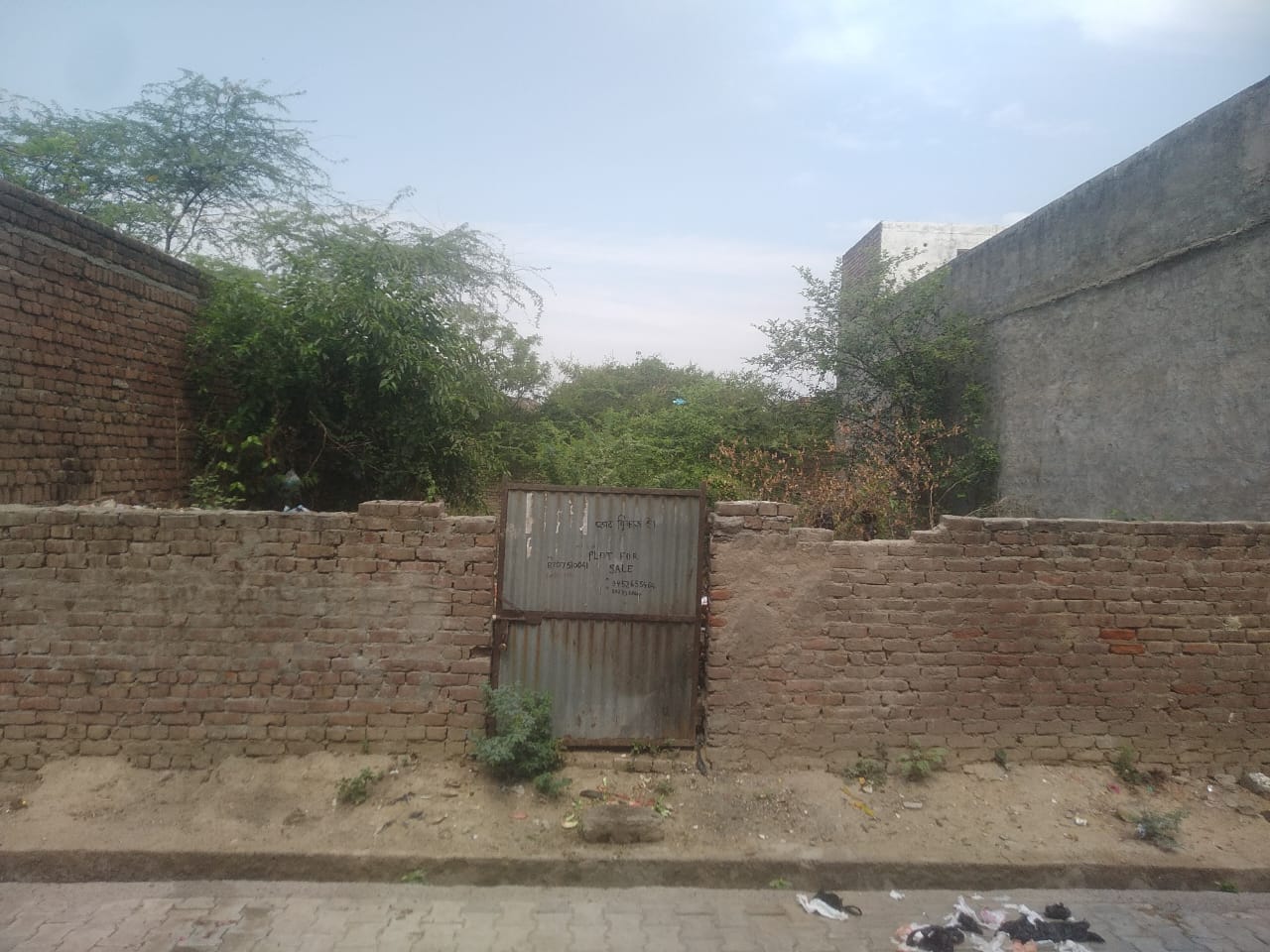 Plot For Sale in Madhavpuri
