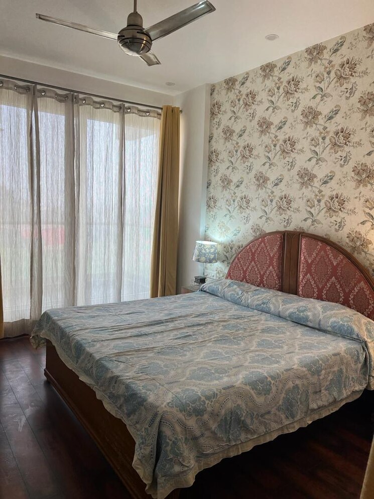 Bedroom, dhillon-burj-one 4 Bedroom 1800 Sq.Ft. Apartment In Lohgarh Zirakpur 8177222