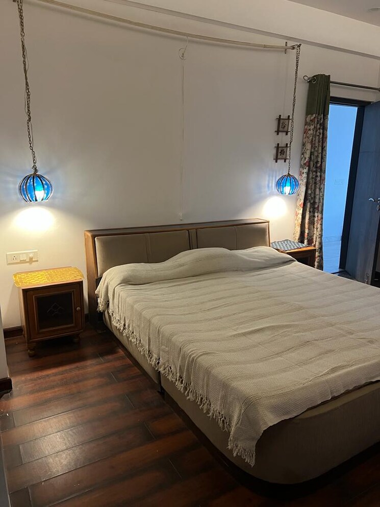 Bedroom, dhillon-burj-one 4 Bedroom 1800 Sq.Ft. Apartment In Lohgarh Zirakpur 8177222