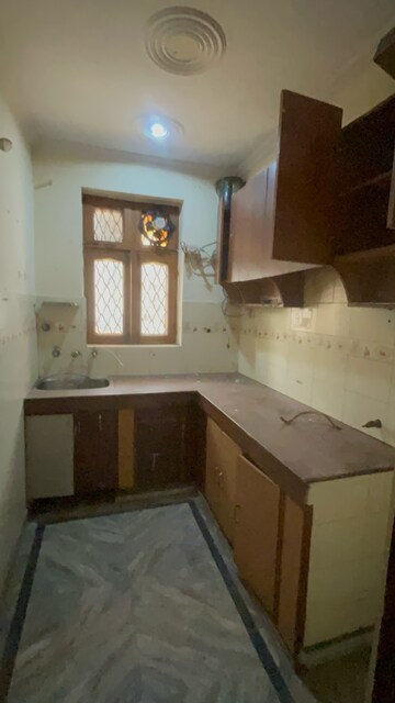 Kitchen in 3 BHK Builder Floor at Sector 43 – for Rent