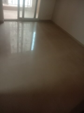 Room in 3 BHK Apartment at Mahagun Mywoods, Sector 16c Greater Noida – for Rent