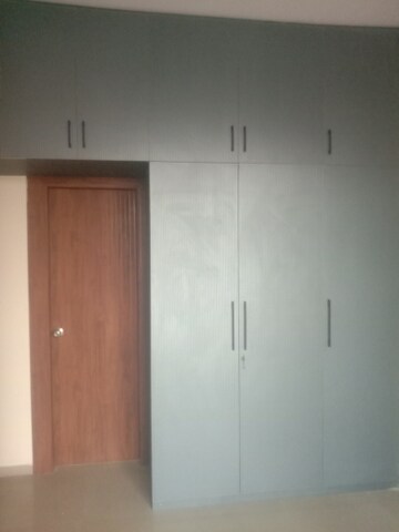 Furnished Amenities in 3 BHK Apartment at Mahagun Mywoods, Sector 16c Greater Noida – for Rent