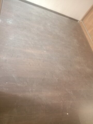 Room in 3 BHK Apartment at Sector 16c Greater Noida – for Rent