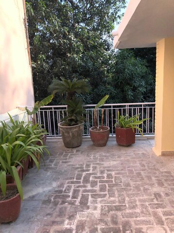Balcony in 1 BHK Builder Floor at New Friends Colony – for Rent