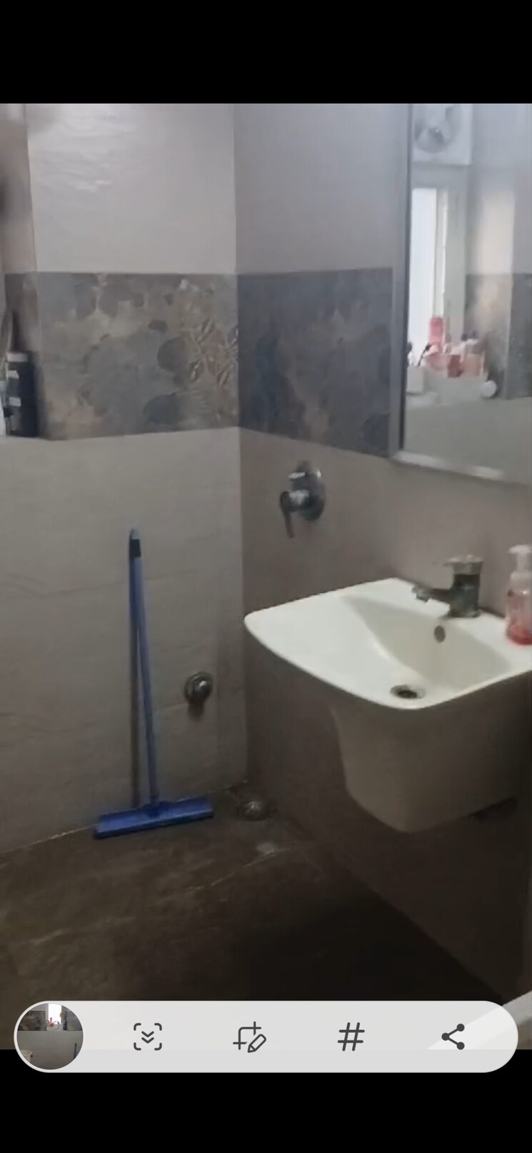 Bathroom, gail-apartments 3 Bedroom 1500 Sq.Ft. Apartment In Sector 62 Noida 8177367