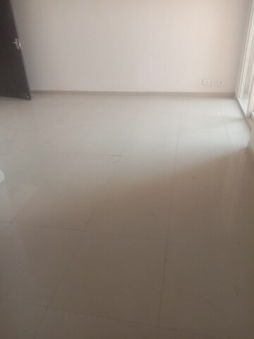 Room in 2 BHK Apartment at Sector 16c Greater Noida – for Rent